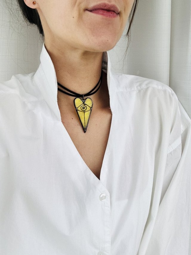 NASZYJNIK SZKLANY AMULET "TRZECIE OKO" WISIOREK WITRAŻ