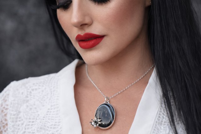 Wisiorek srebrny z onyxem