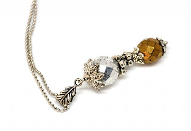 Lekki orientalny naszyjnik bogaty