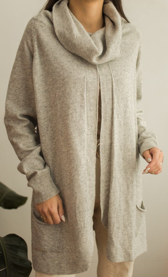 ciekawy sweter z wełną M/L