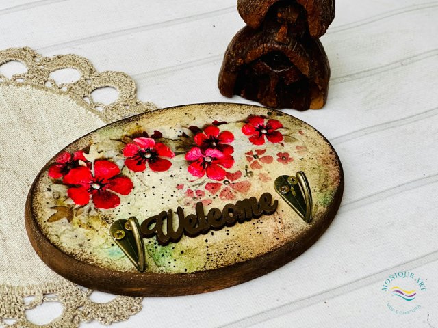 Dekoracyjny wieszak na ścianę z drewna, styl rustykalny ,z napisem