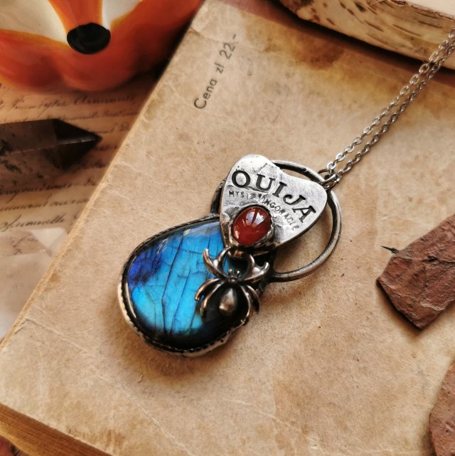 Naszyjnik z labradorytem i agatem