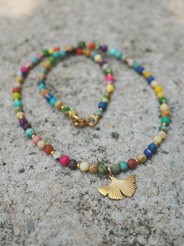 LIŚĆ MIŁORZĘBU  - kolorowy | Korale | Ręcznie robiony naszyjnik w Pracowni DomilkowyDomek