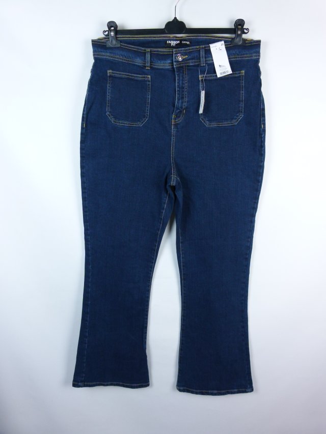 George Fashion Fit flare jeans z metką 20 / 46