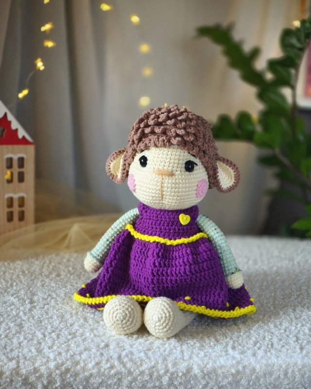 Owieczka w sukience, Maskotka owca, Przytulanka dla dziecka