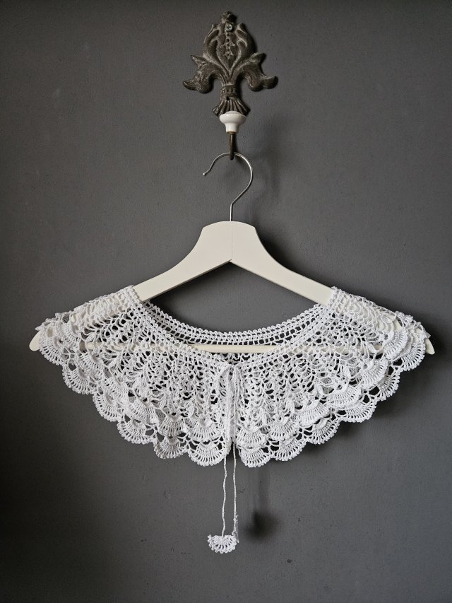 Bawełniany kołnierzyk retro