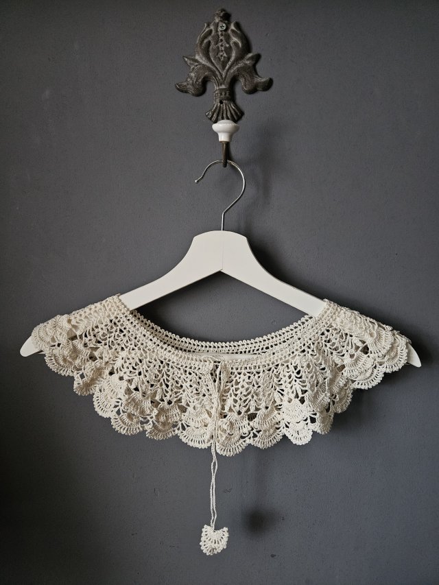 Bawełniany kołnierzyk retro