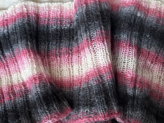 Ręcznie robiony komin - piękne złożenie barw - miły w dotyku