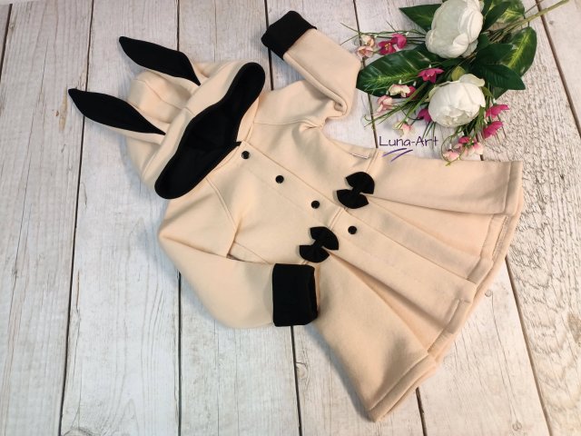 Płaszczyk z uszami beżowo- różowy r.86