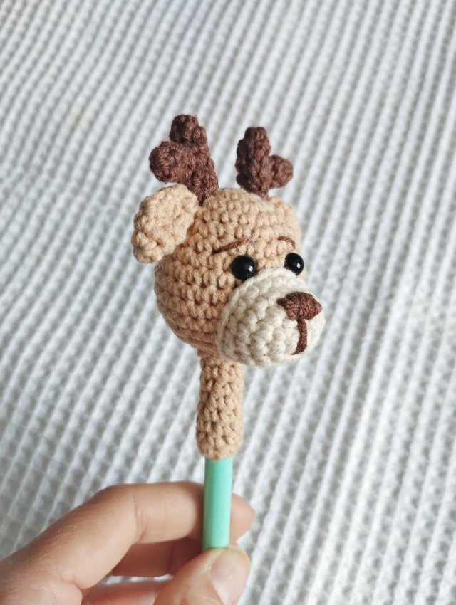 ozdoba na ołówek jelonek, jeleń