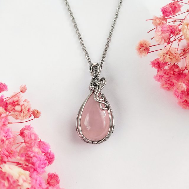 Naszyjnik Kwarc Różowy stal chirurgiczna wisiorek handmade wirewrapping