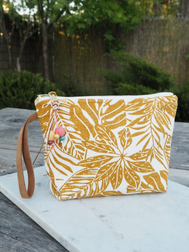 Kosmetyczka SUNSHINE w liście – RĘCZNIE SZYTA W DomilkowyDomek