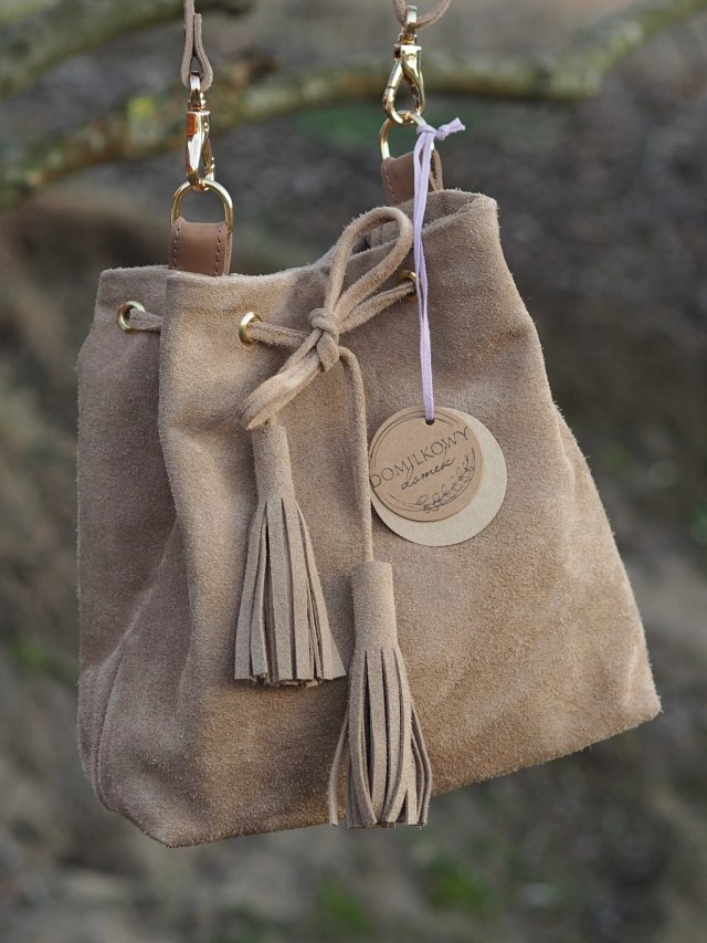 Torebka skórzana - miękki worek beżowy- skóra zamszowa  - od DOMILKOWYDOMEK