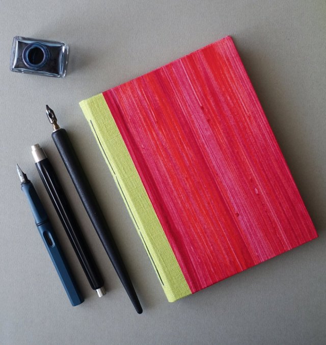 Notes z lnianym grzbietem - malinowy różowy - w 100% ręcznie wykonany - szkicownik notatnik