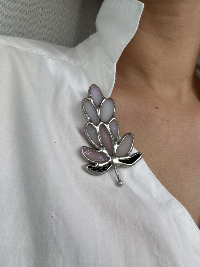 Szklana Witrażowa broszka Kwiat Lawenda