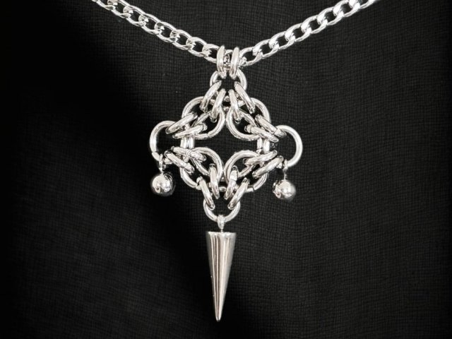 Zawieszka chainmaille z kolcem stal chirurgiczna, gothic punk vampire