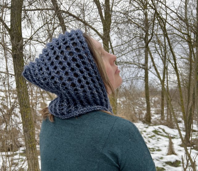 Kobaltowy czepek średniowieczny – mistyczny blask, ręcznie robiony dodatek