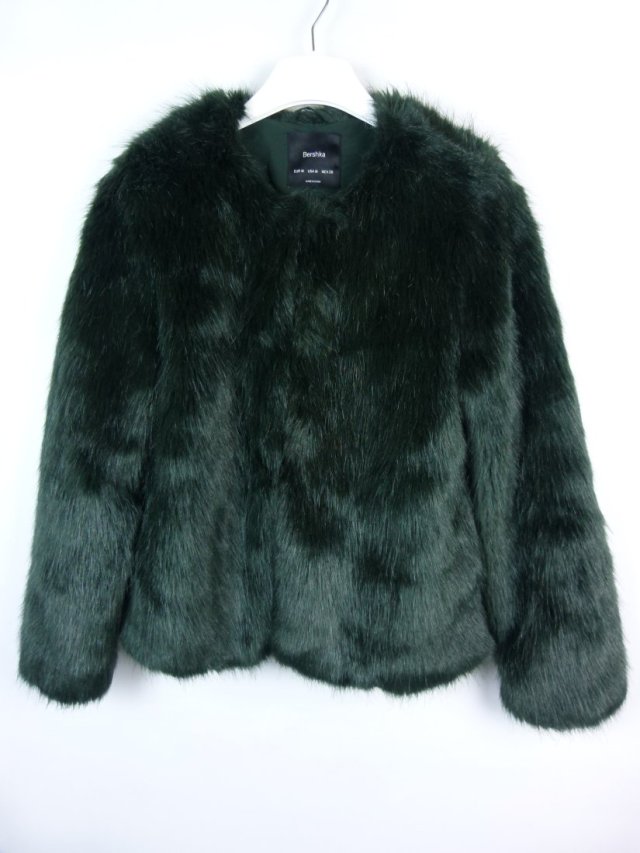 Bershka kurtka sztuczne futerko / M