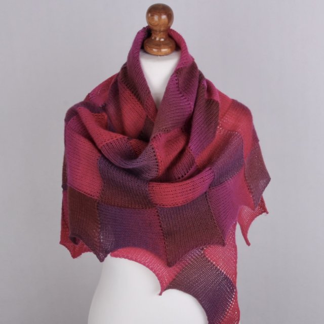 Chusta w entrelak w zywych kolorach