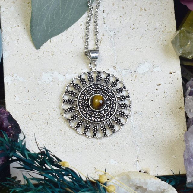 Miedziany posrebrzany wisiorek z tygrysim okiem - etniczny, boho #669