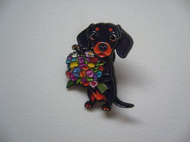 PIN PRZYPINKA BROSZKA PIES JAMNIK