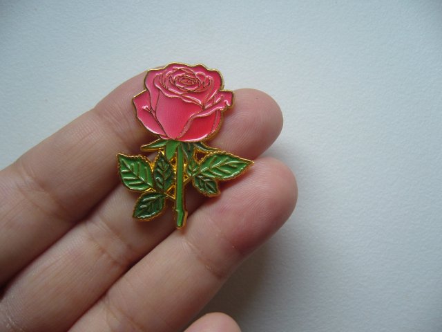 PIN PRZYPINKA BROSZKA RÓŻA