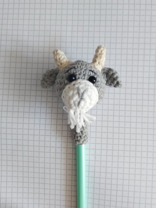 ozdoba na ołówek koziołek, koza