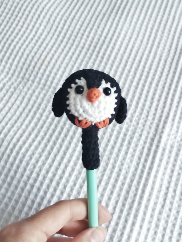 ozdoba na ołówek pingwin, pingwinek