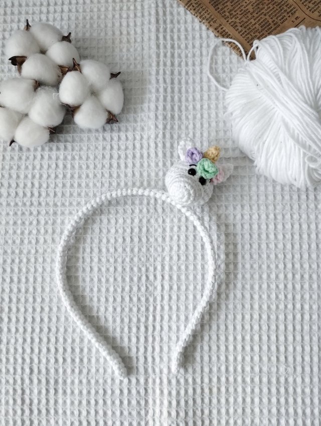 szydełkowa opaska do włosów jednorożec