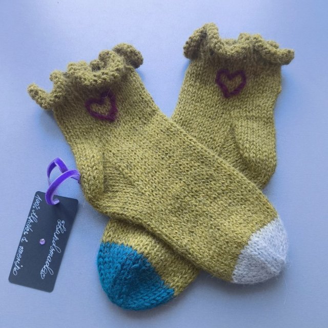 Skarpetki z falbankami