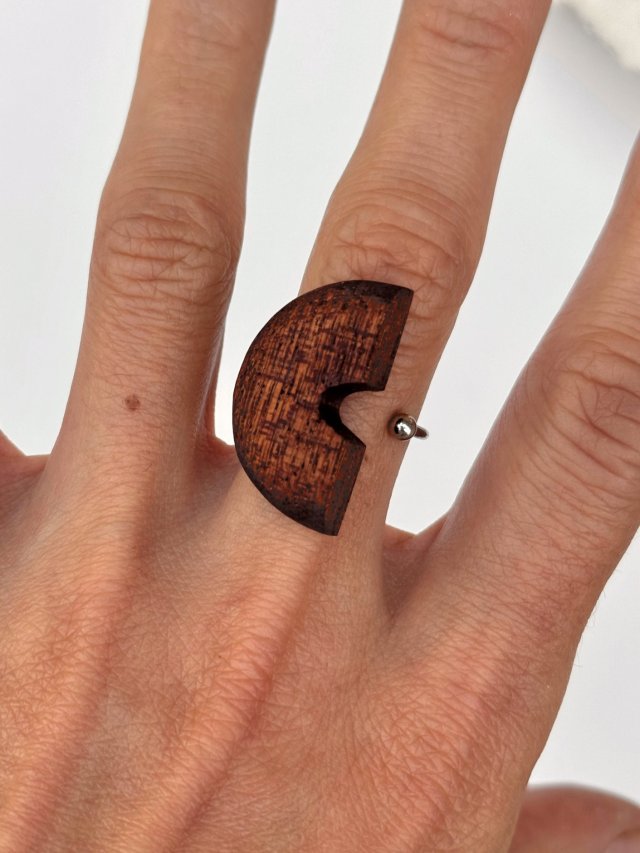 Drewniany pierścionek Równowaga