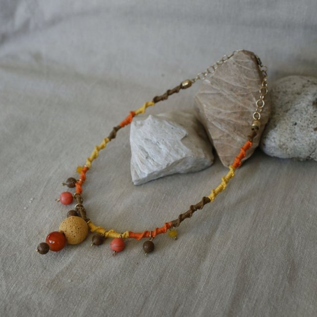 Naszyjnik boho koralikowy