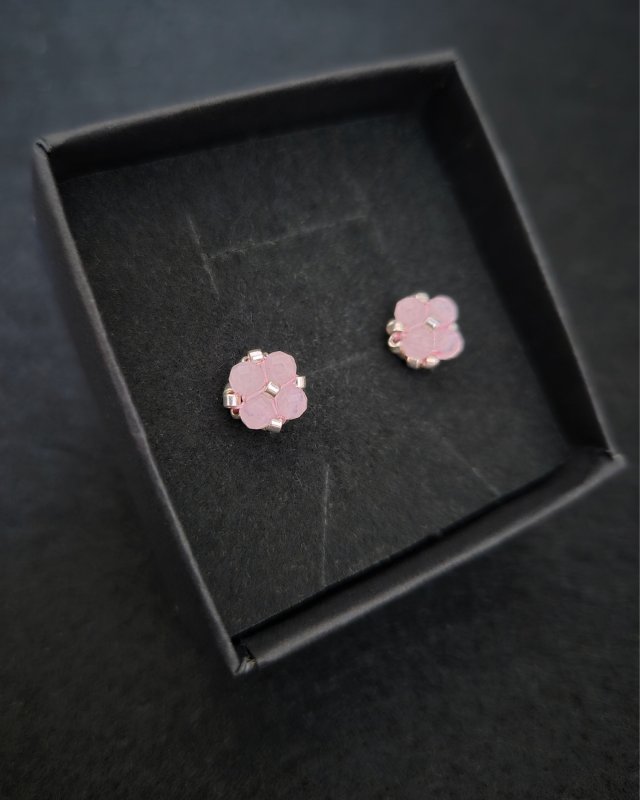 Delikatne Różowe Kolczyki Sztyfty - Kwarc Różowy