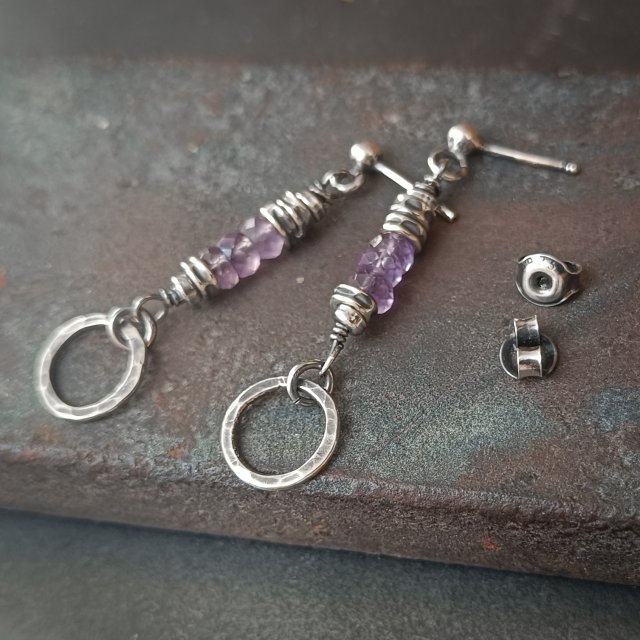 Ametyst. Kolczyki na sztyfcie