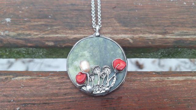 Dzikie grzybki - wisiorek