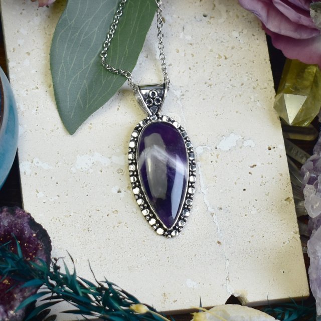 Posrebrzany miedziany wisiorek z ametystem #710