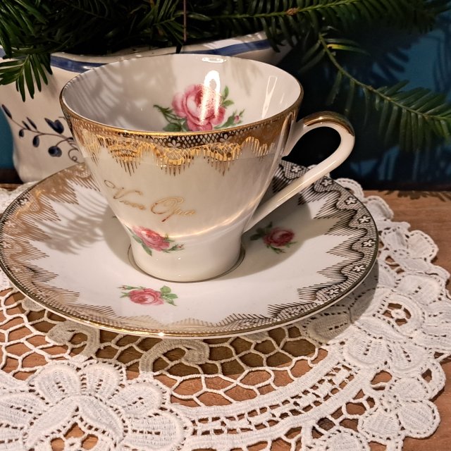 Filiżanka ze spodkiem "Dla Dziadka" – Kronester, niemiecka porcelana