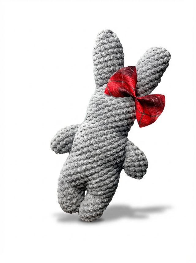 Królik Krystynka zabawka z piszczałką