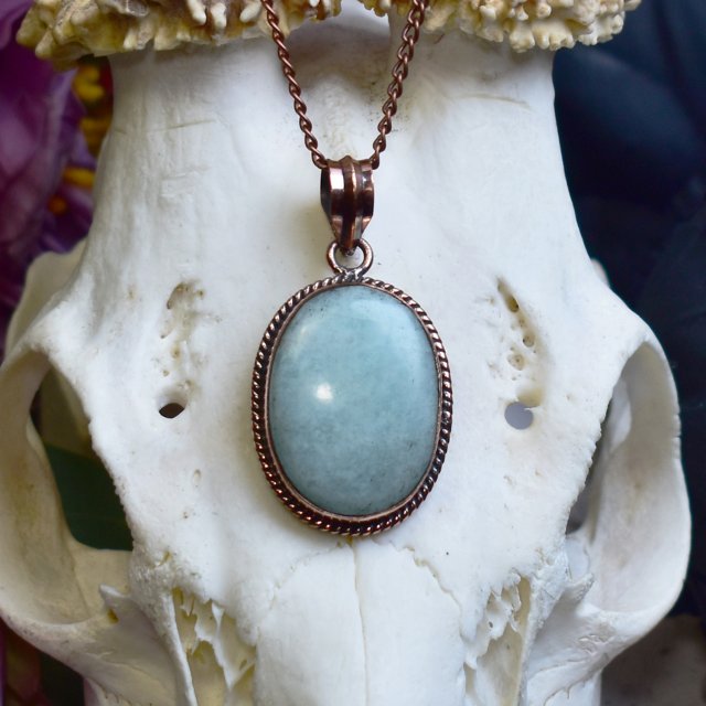 Miedziany ozdobny wisiorek z amazonitem #797