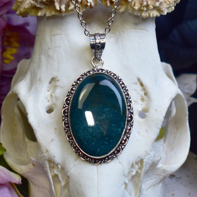 Posrebrzany miedziany wisiorek z agatem mszystym #821