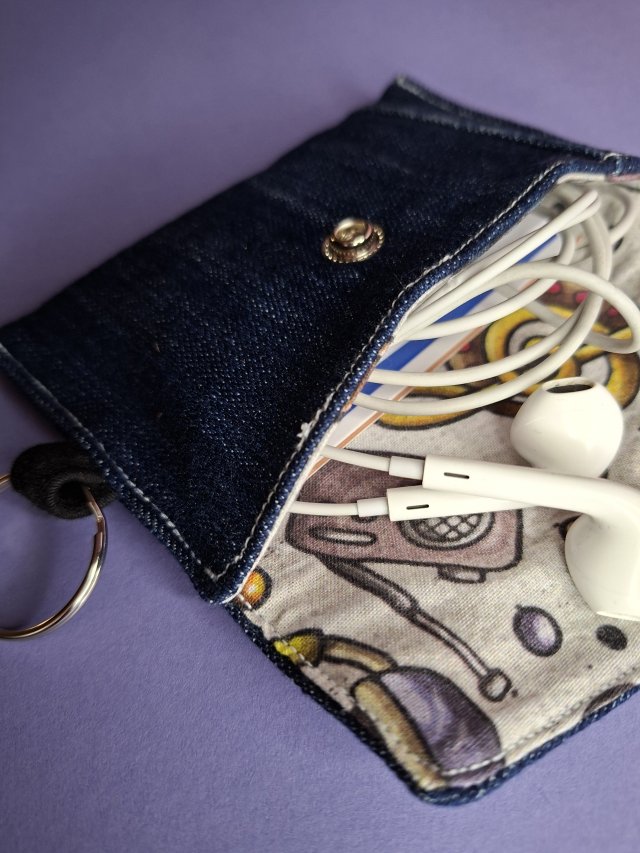 Mini Etui na Słuchawki Klucze Karty Portfelik zerowaste - jeansowo muzyczne