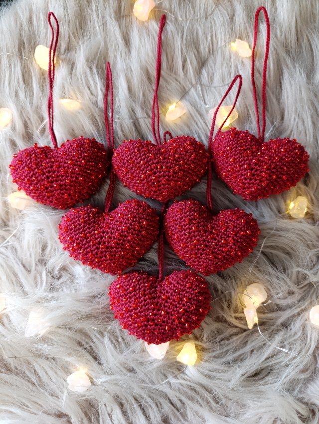 Szydełkowe serca zawieszki 6 sztuk