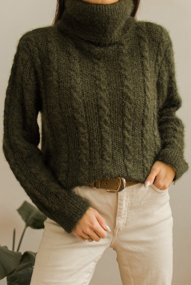 Ciemnozielony, włochaty sweter M