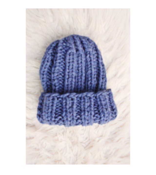 NIEBIESKA CZAPKA  BEANIE