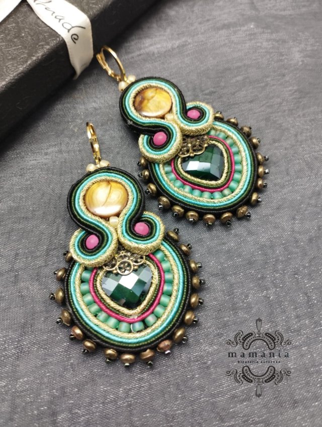 unikatowe kolczyki sutasz