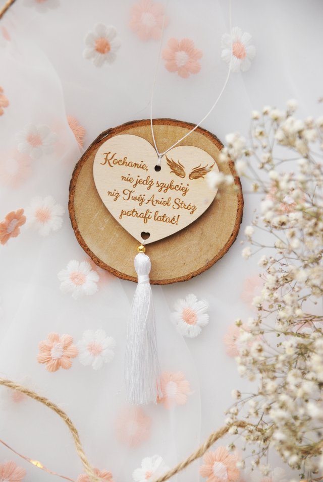 Drewniana zawieszka do auta Jedź ostrożnie - chwost - dla męża/żony