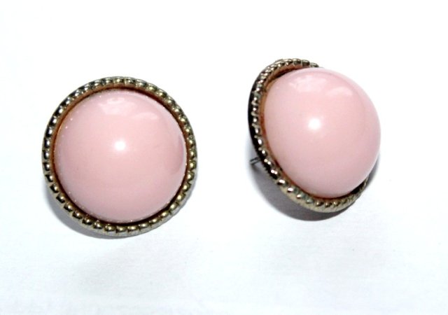 ELEGANCKIE  kolczyki  róż nude  w metalowym otoku