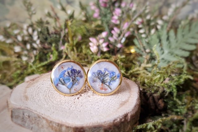 Kolczyki z niezapominajkami sztyfty