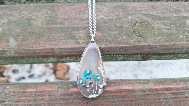 Prawie wiosna - wisiorek