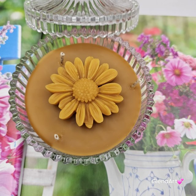 Świeca świeczka z wosku pszczelego wosk pszczeli w krysztale naturalna świeca z 100 % wosku pszczelego naturalny bez chemii pachnąca miodkiem naturaln